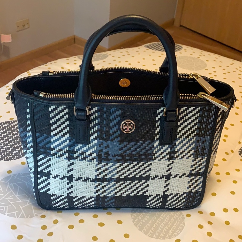 Super cute small bag